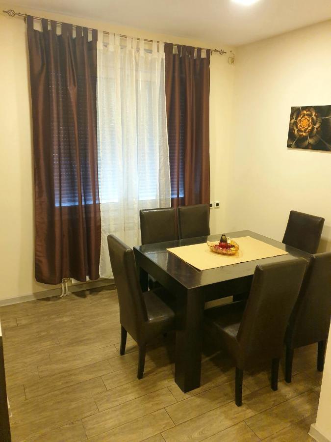 Ceca Apartman Nis Exterior photo