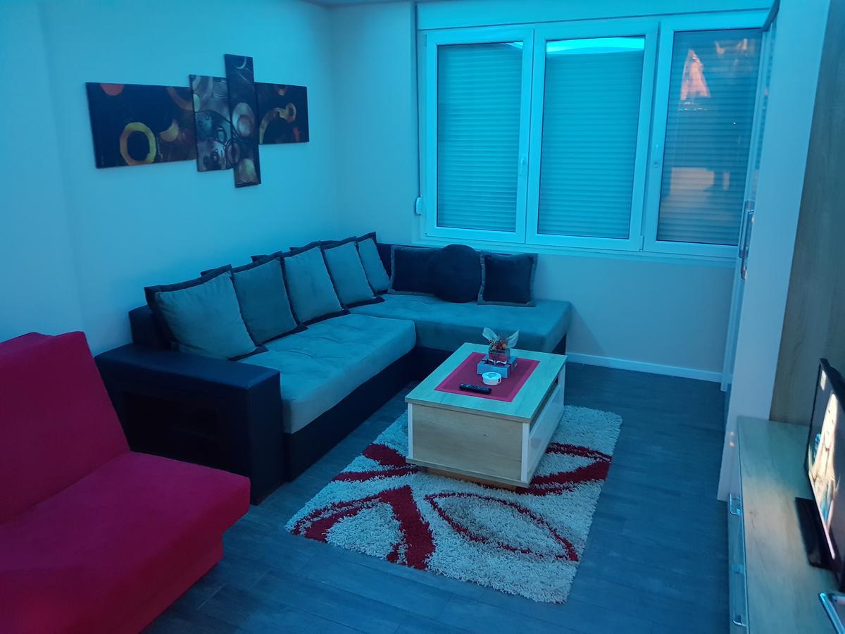 Ceca Apartman Nis Exterior photo