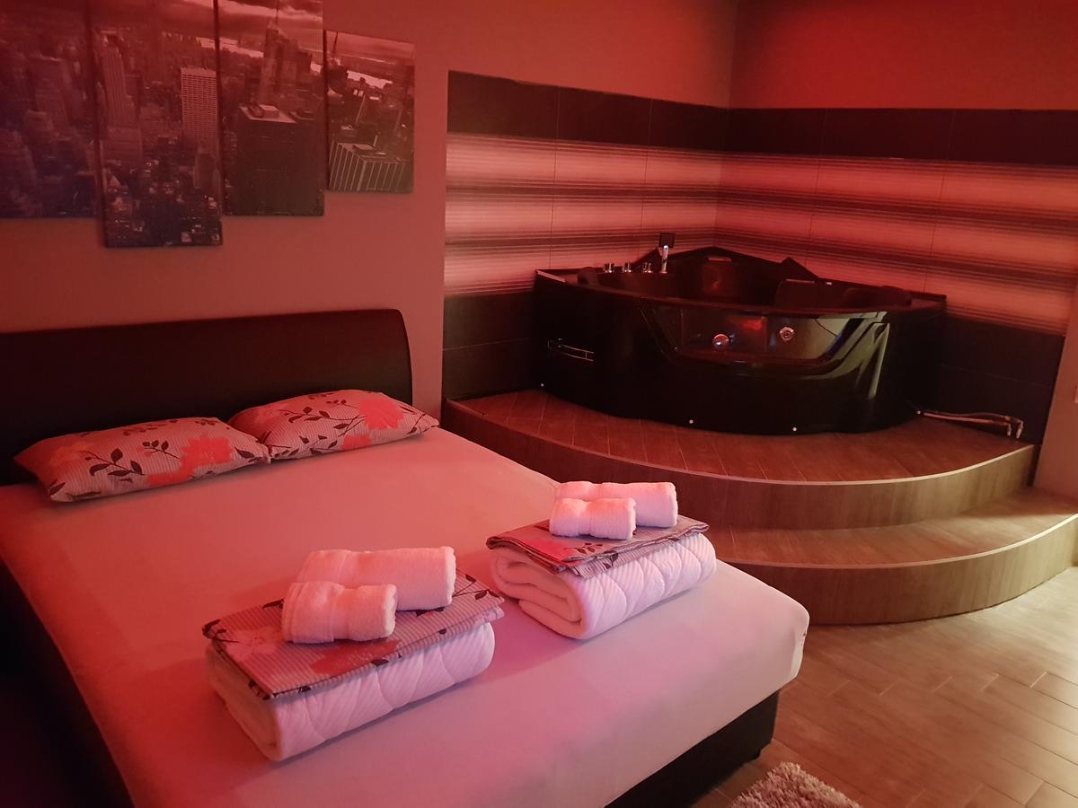 Ceca Apartman Nis Exterior photo