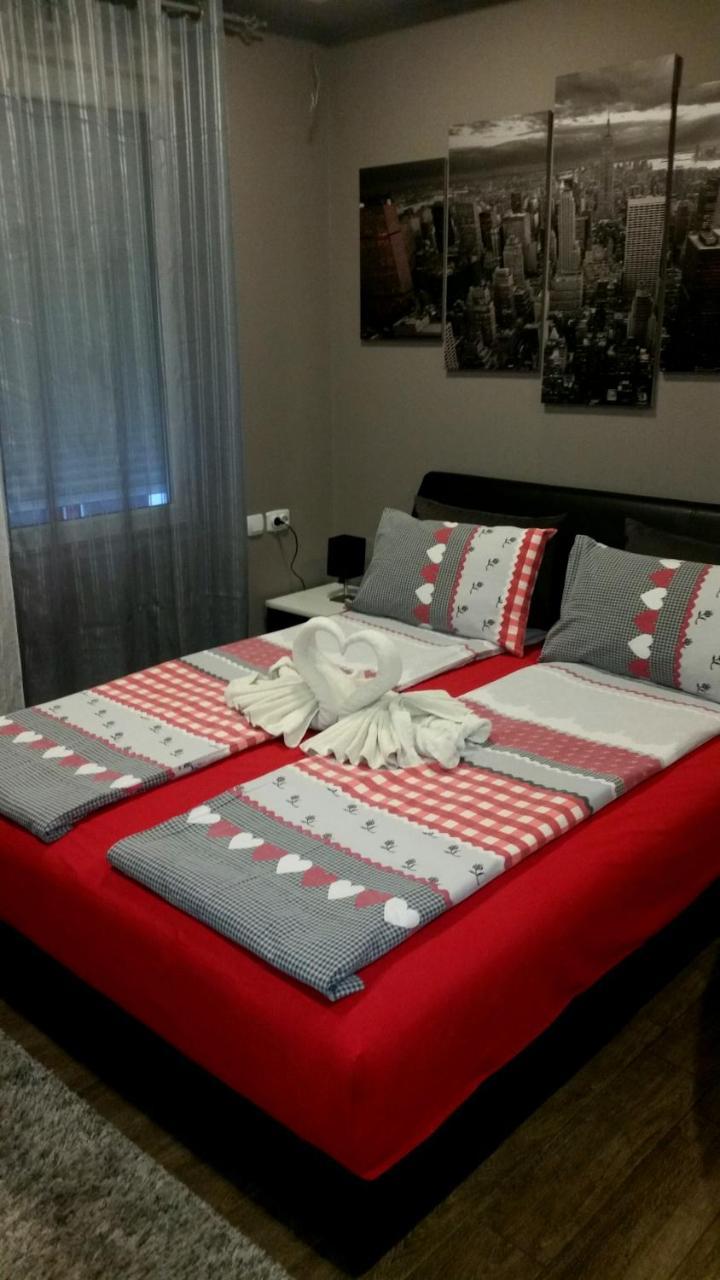 Ceca Apartman Nis Exterior photo
